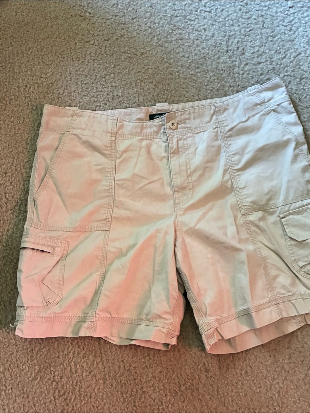 Eddie Bauer Khaki Cargo Shorts in Light Tan